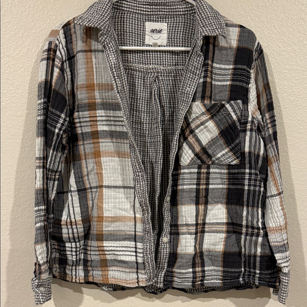 Aerie Gray and White Checkered Shirt
